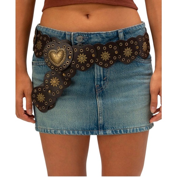 The Unbranded Brand Accessories - Women's One Size Adjustable Heart Shaped Western Belt Brown Vegan Leather Stars